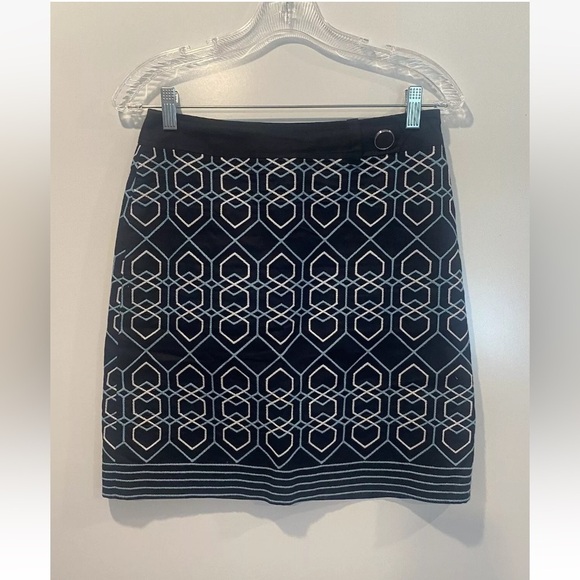 Ann Taylor Dresses & Skirts - Ann Taylor Petites Geometric Print Straight Pencil Skirt Womens Size 0P‎ (1460)